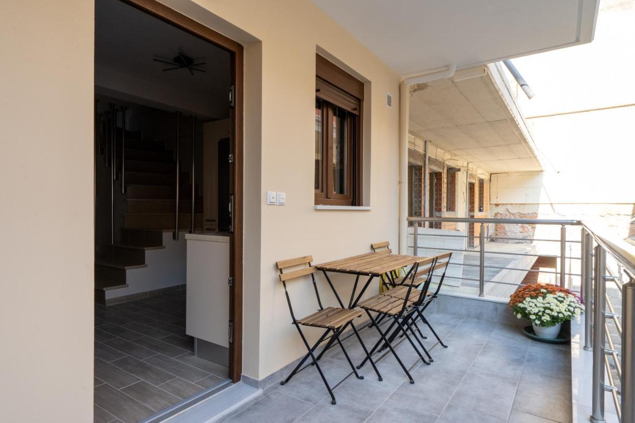 Comfy & Stylish Apt In Ioannina Apartman Kültér fotó